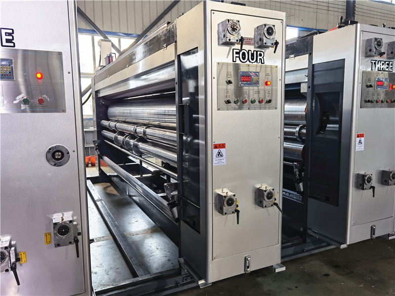 Automatische 4-Farben-Kartonie - Die Cutting Machine review and price