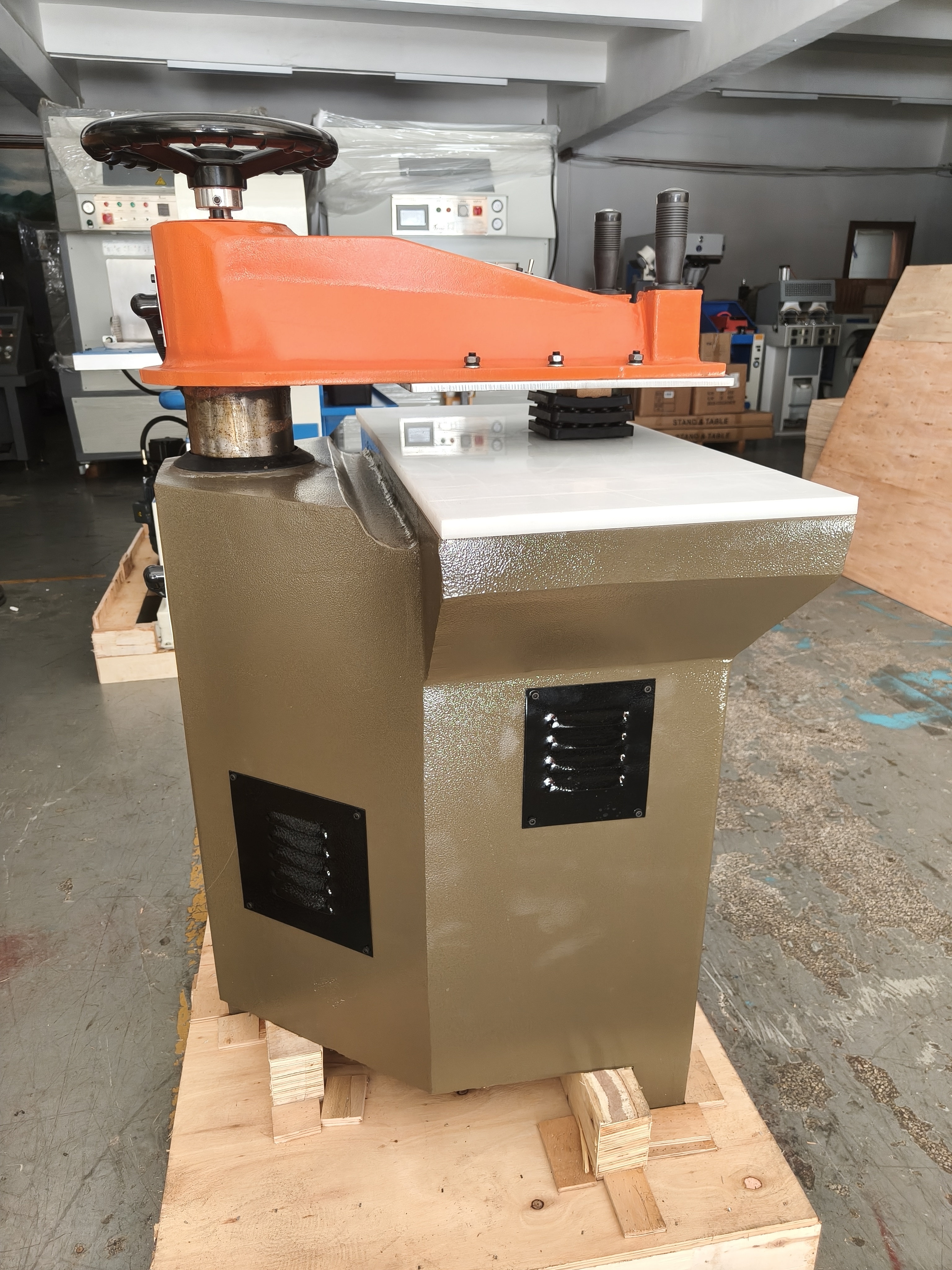 YT-12 Tonnen Hydraulische Schw - Die Cutting Machine review and price